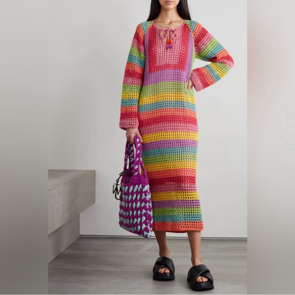 🌻NWT FARM RIO MULTICOLOR CROCHET TASSEL-TIE MAXI DRESS IN LIGHT CHEVRON